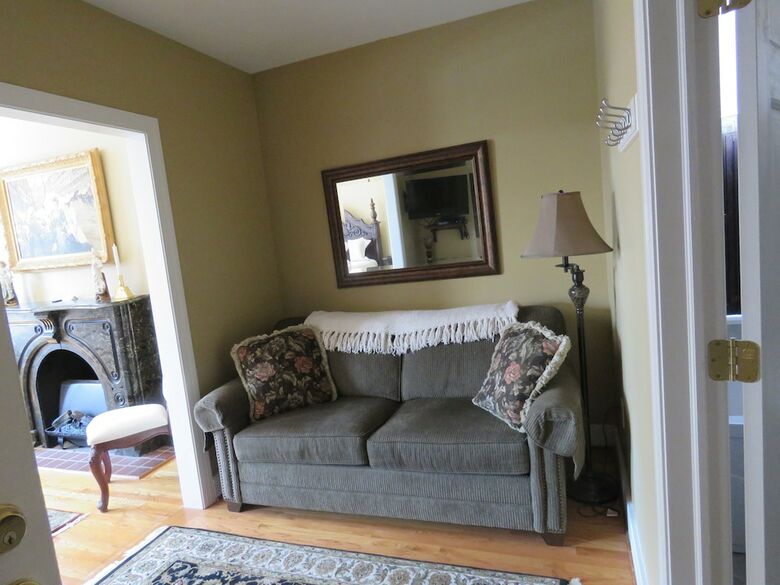 The Swope Manor Bed & Breakfast
