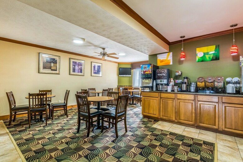 Hotel Quality Inn I-74 Batesville