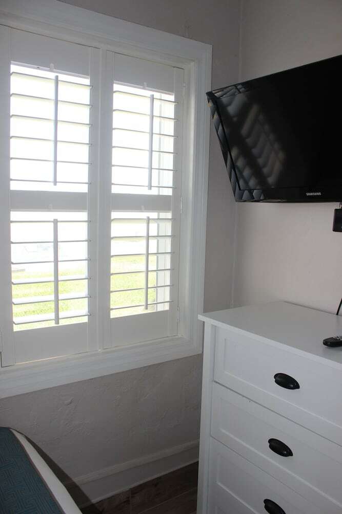 Shoreline Suites & Cabana Cottages
