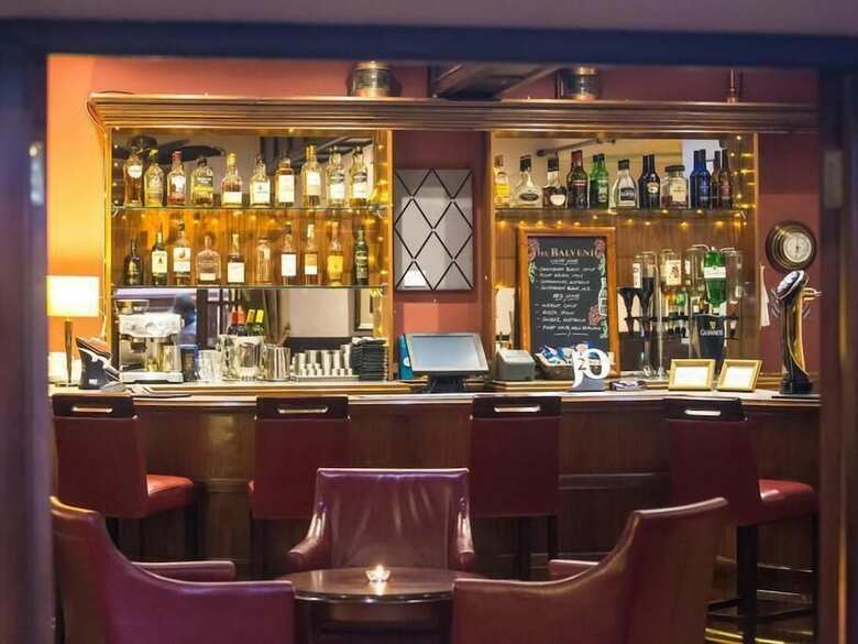 Woodside Hotel