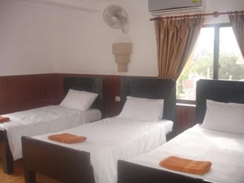 Hotel Jasmine Lodge