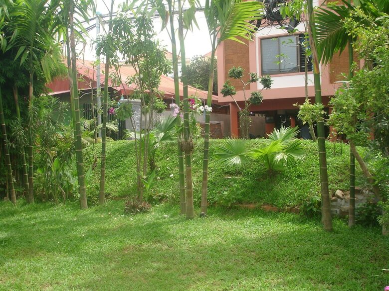 Hotel Jasmine Lodge