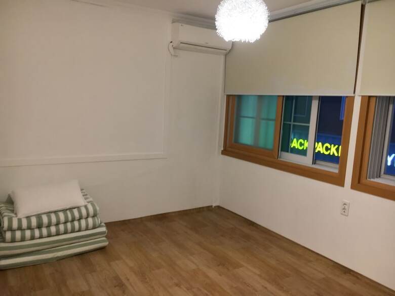 Hostal Backpackers In Yeosu - Hostel