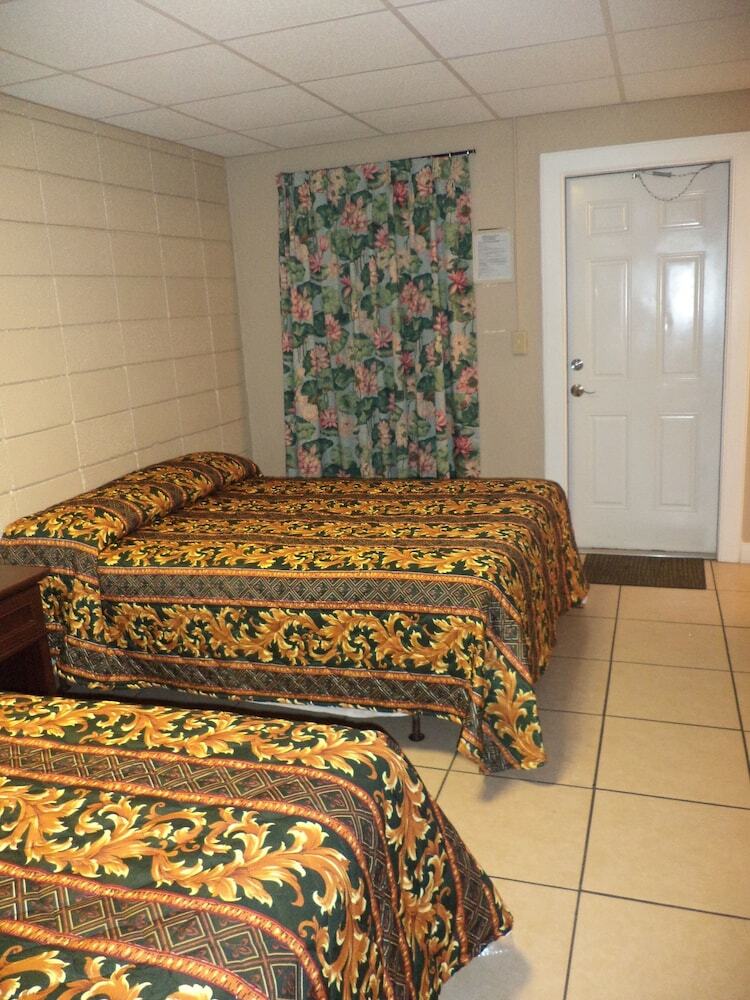 Sunrise Motel
