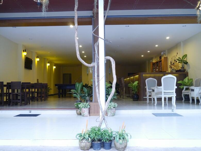 Posada Golden Moon Aonang