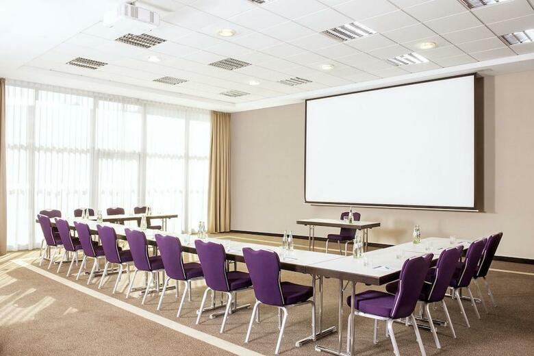 Hotel NH D�sseldorf City-nord