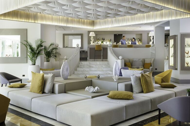 Voi Grand Hotel Mazzar� Sea Palace