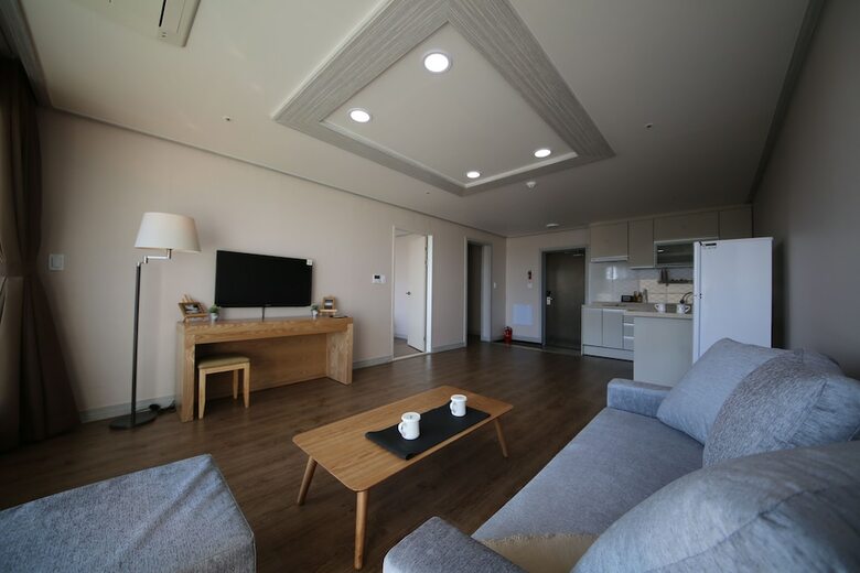 Hotel Aroha