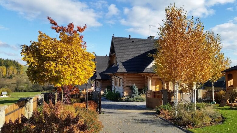 Osada Maruszyna - Luksusowe Domki (Luxury Chalets)
