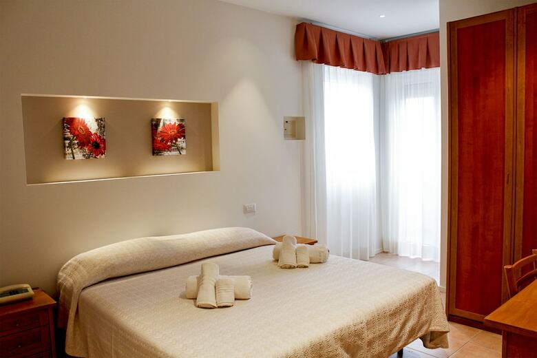 Hotel Pacific