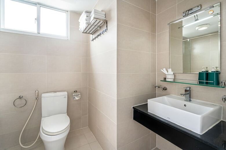 Aparthotel Holo Alex House Saigon - Serviced Homestay