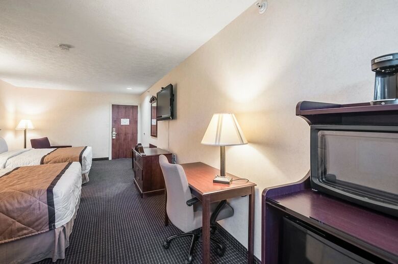 Motel Rodeway Inn & Suites