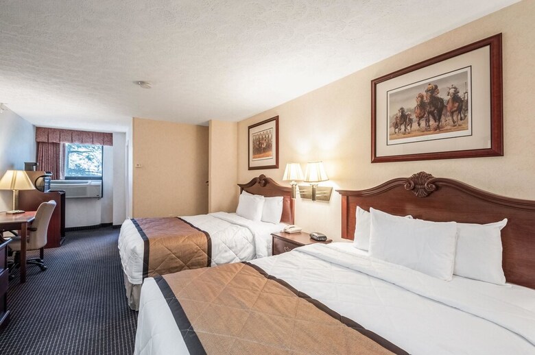 Motel Rodeway Inn & Suites