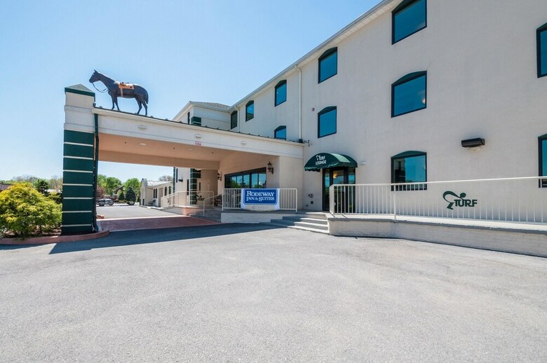 Motel Rodeway Inn & Suites
