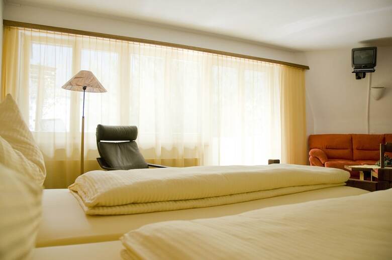 Schlosshotel - Self Check-in Hotel Am Schlosspark