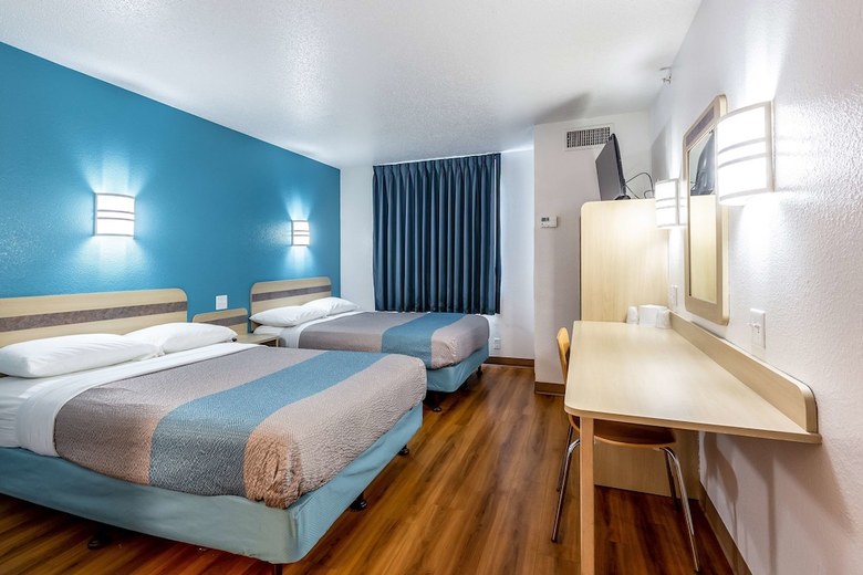 Motel 6 Caseyville, Il - Caseyville Il