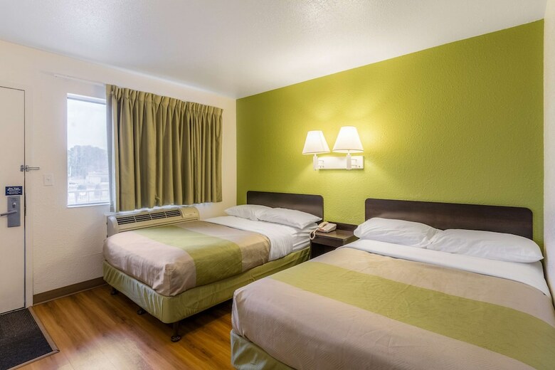 Motel 6 Green Bay