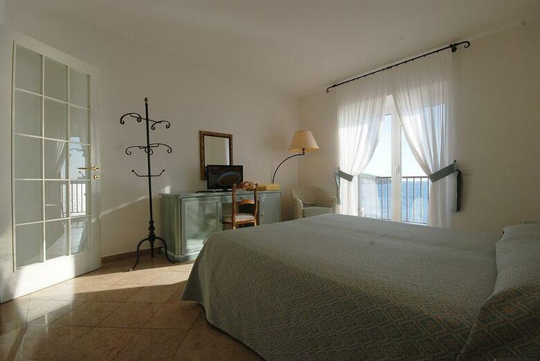 El Faro Hotel & Spa