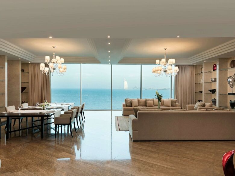 Rixos The Palm Hotel & Suites - Ultra All Inclusive