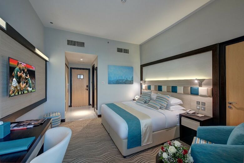 City Avenue Hotel