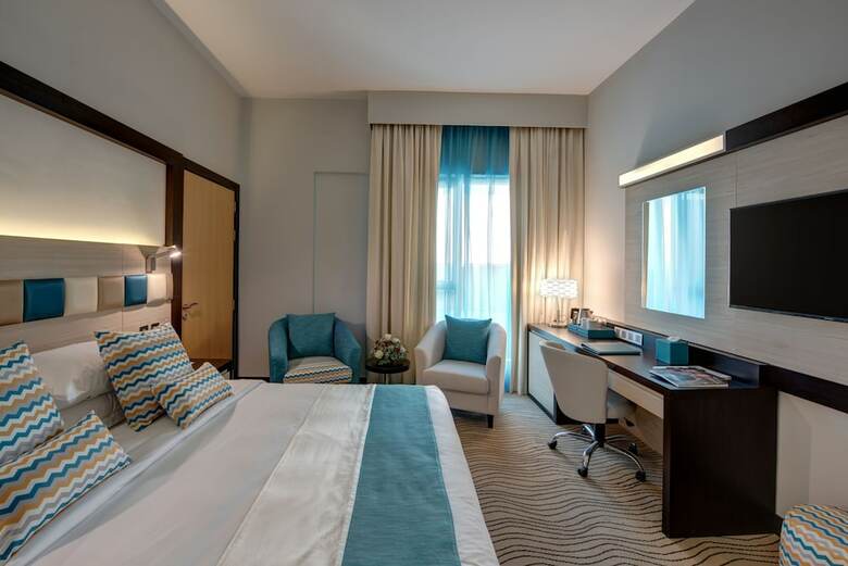 City Avenue Hotel