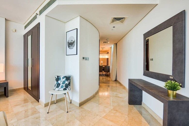 Luxury Apartment Steps Away From Everything!