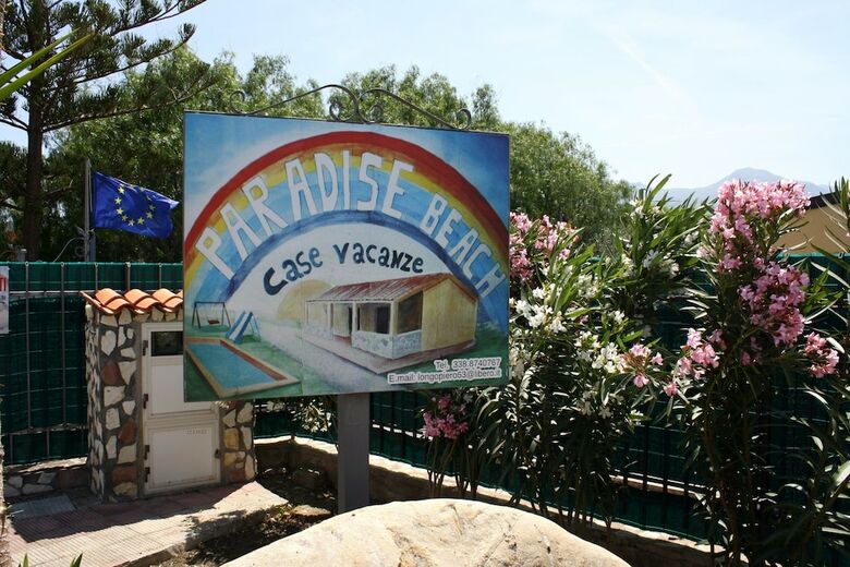 Apartamentos Case Vacanze Paradise Beach