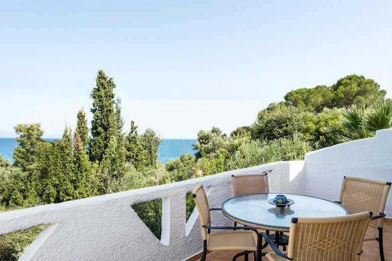 Apartamentos Koroni Village