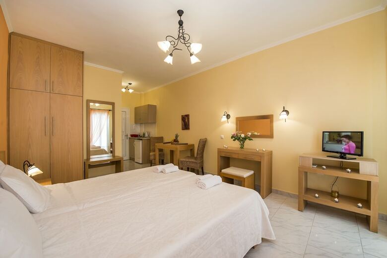 Aparthotel Kostis Villas