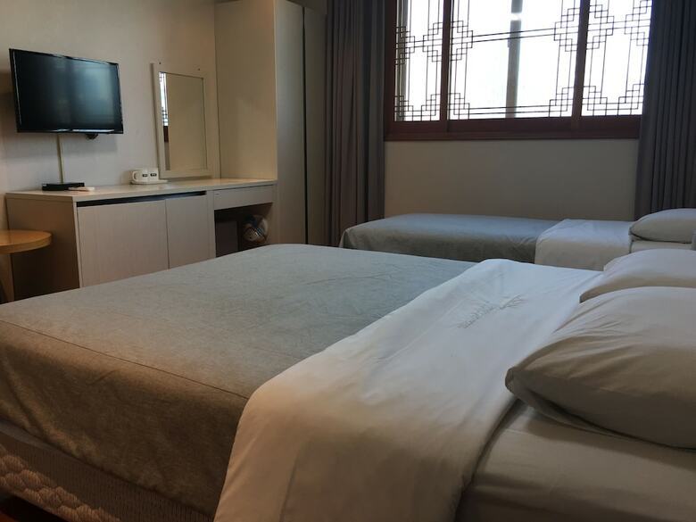 Gogoong Hotel