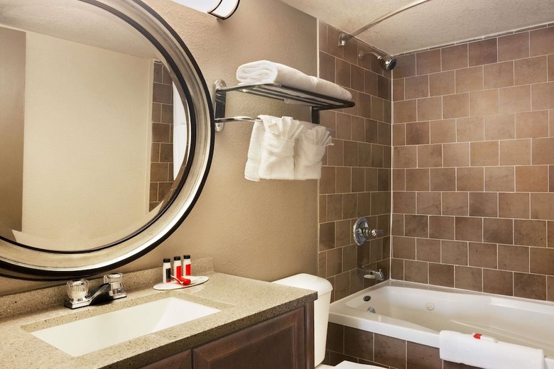 Hotel Baymont By Wyndham Little Rock