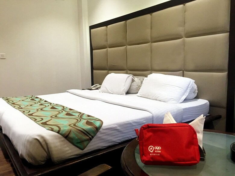 Hotel Oyo Rooms 074 Cyber City