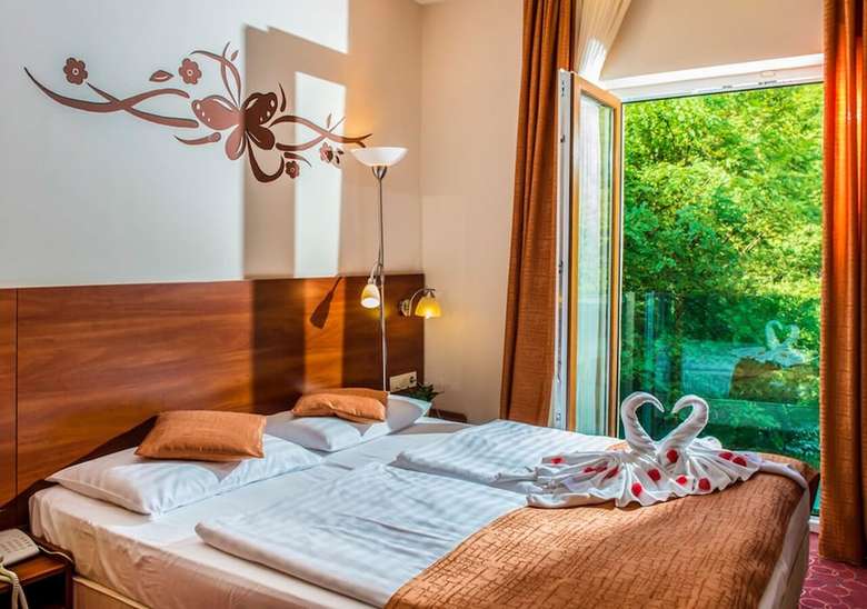 Patak Park Hotel