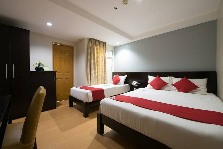 Oyo 456 Festive Hotel