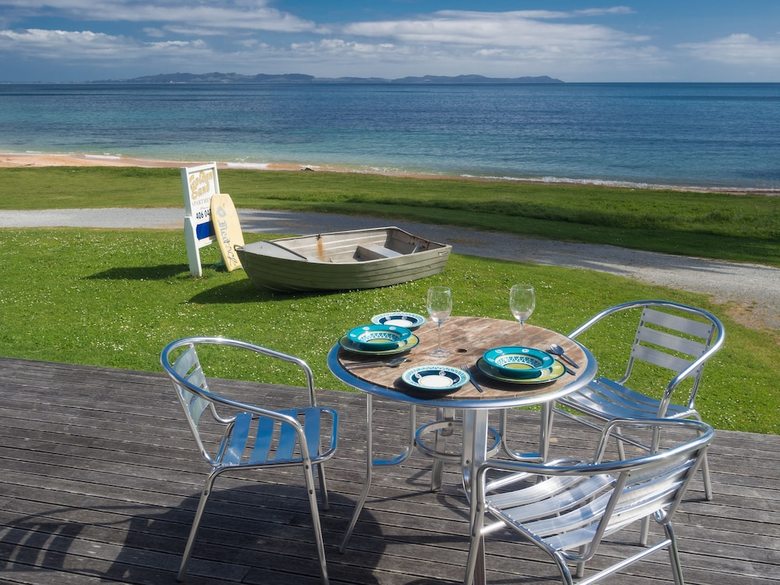 Apartamentos Golden Sand Beachfront Accommodation