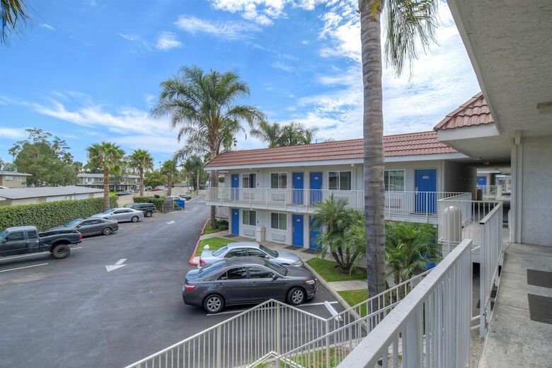 Motel 6 Costa Mesa