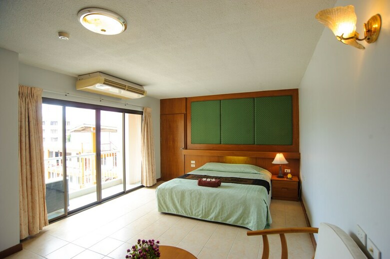 Hotel Diamond City Place