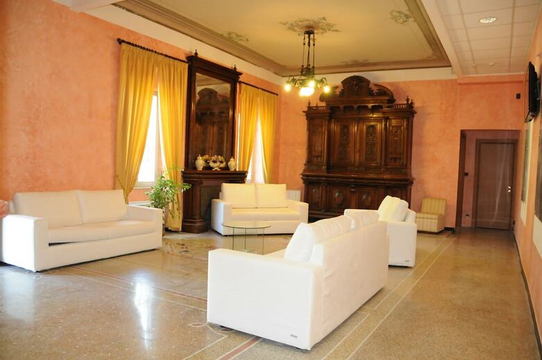 Hotel Albergo Villa Ester