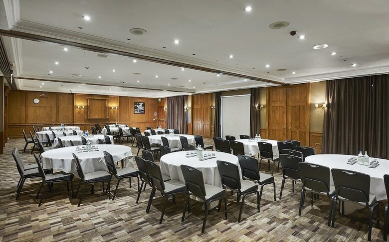 Doubletree By Hilton Hotel Southampton