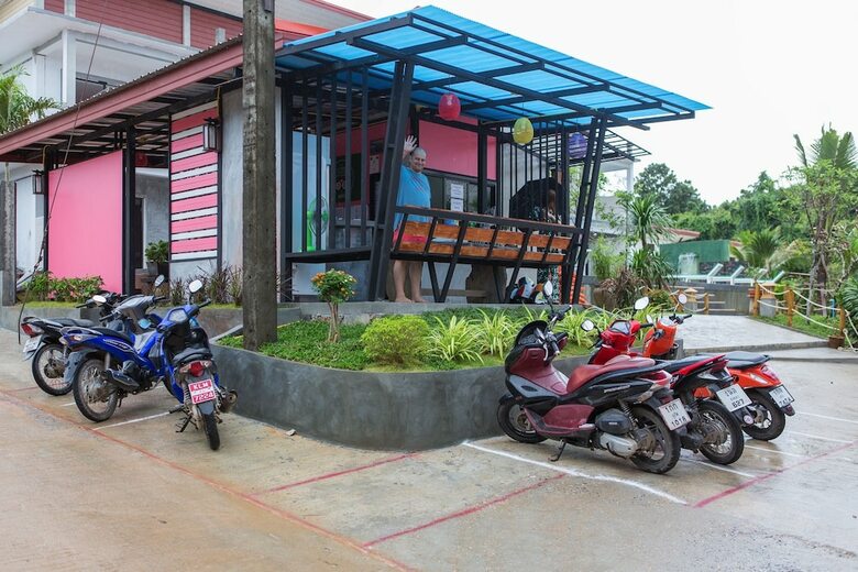 Hotel Pinky Bungalows Resort