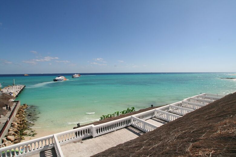 Plaza Marina Condos By Rentals Your Way