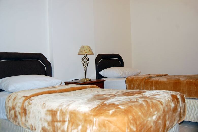 Al Ferdous Hotel Apartment