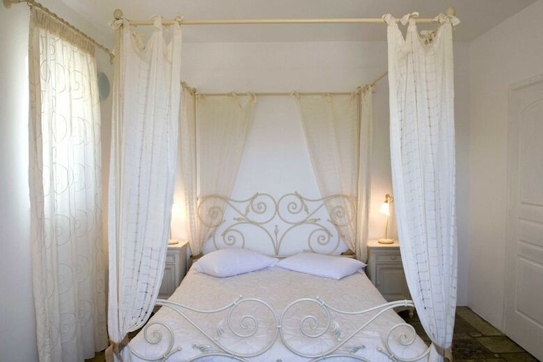 Aparthotel Ambelas Mare