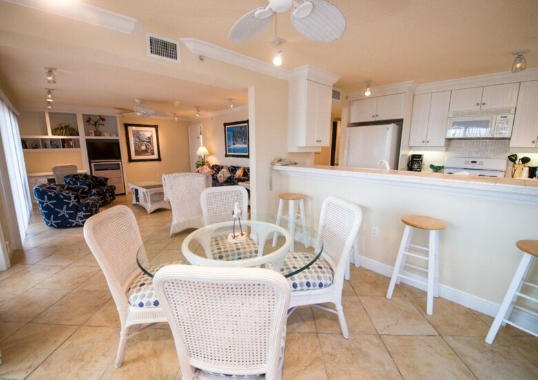 Tortuga Inn Beach Resort