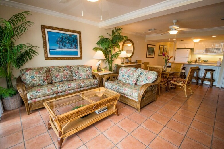 Tortuga Inn Beach Resort