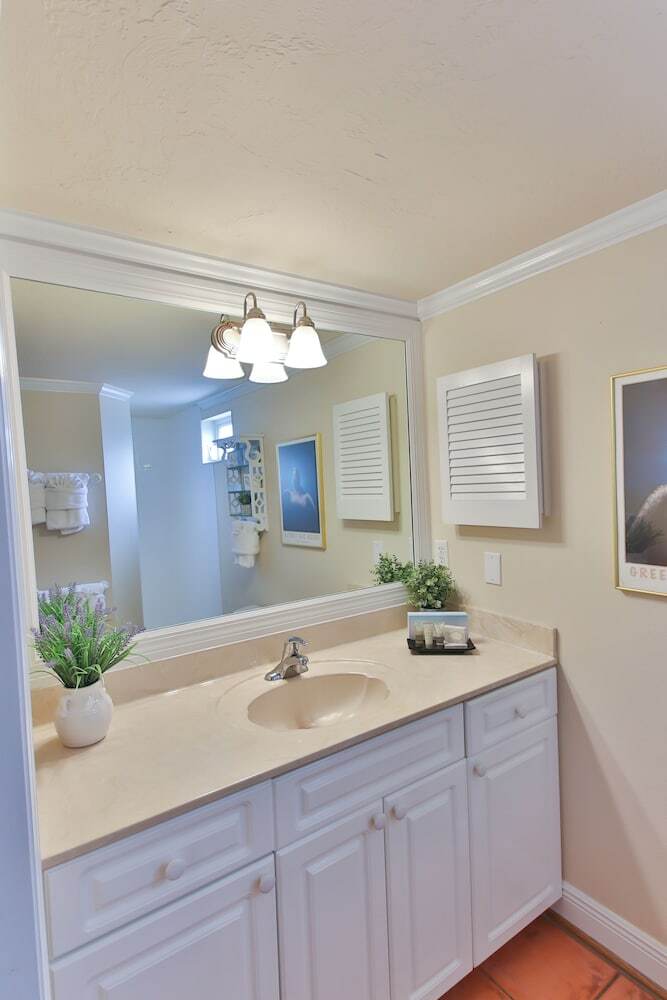 Tortuga Inn Beach Resort