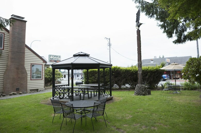 The Forks Motel