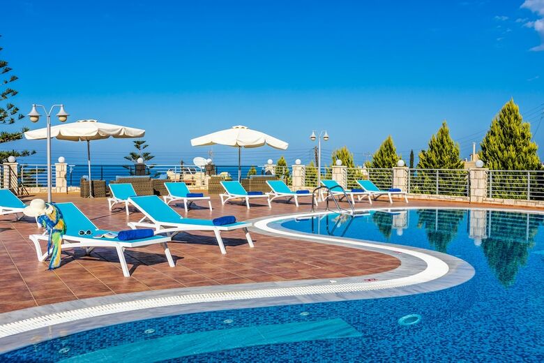 Aparthotel Pilot's Villas Luxury Suites