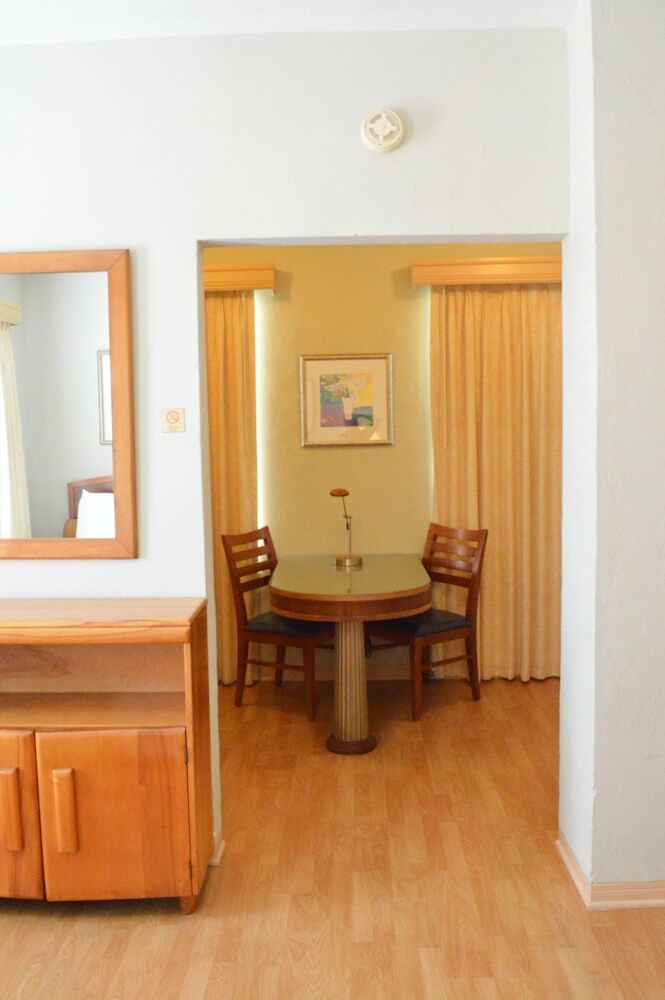 Viscay Hotel