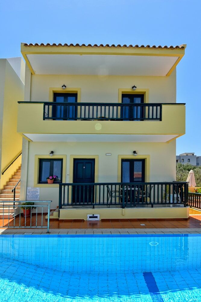 Aparthotel Aspri Petra